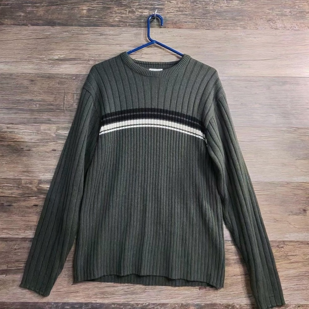 Arizona Jean Company Men's Gray Striped Crewneck Sweater